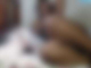 queenloovee's Live Sex Cam Show