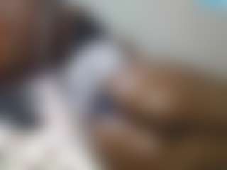 queenloovee's Live Sex Cam Show