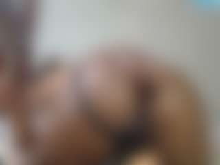 queenloovee's Live Sex Cam Show