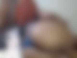 queenloovee's Live Sex Cam Show