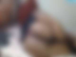 queenloovee's Live Sex Cam Show