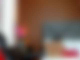 Live cam show with iris-torrez - Camel Toe on Chatstar