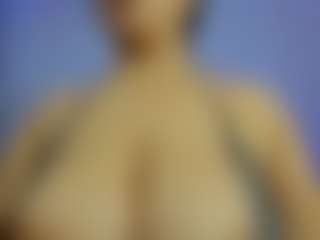 iris-torrez's Live Sex Cam Show