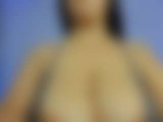 iris-torrez's Live Sex Cam Show
