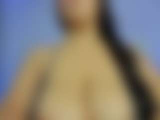 iris-torrez's Live Sex Cam Show