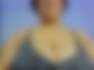iris-torrez's Live Sex Cam Show