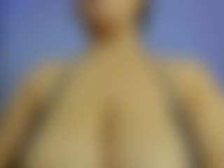 iris-torrez's Live Sex Cam Show