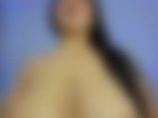 iris-torrez's Live Sex Cam Show