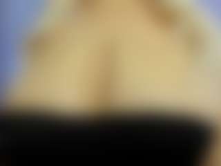 Live cam show with iris-torrez - Thong on slutload