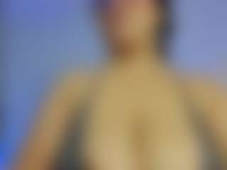 Live cam show with iris-torrez - Smoke on Camsoda
