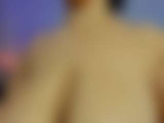 Live cam show with iris-torrez - Thong on liverealitysex.com