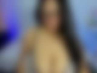 iris-torrez's Live Sex Cam Show