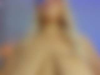iris-torrez's Live Sex Cam Show