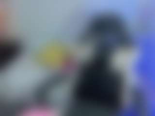 Live cam show with iris-torrez - Thick on TastyBlacksLive