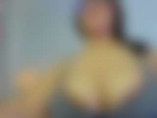 Live cam show with iris-torrez - Hairy Pussy on fapnchat