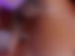 lucybeatifull's Live Sex Cam Show