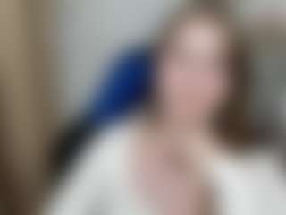 Live cam show with MeganxCute - Mistress on Milfs Live