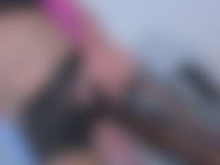 Live cam show with Ivanna Hunt - Smoking on crypto-cams