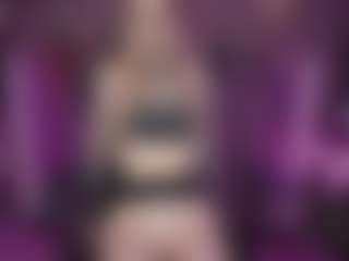 Live cam show with Amy Goth - Green Eyes on Milfs Live