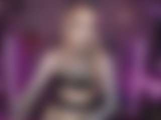 Live cam show with Amy Goth - Green Eyes on CamwithHer