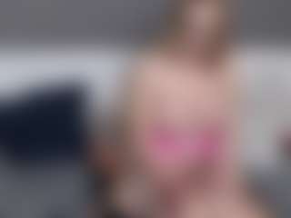 Live cam show with BangHotties - Lesbian on friskycurves.com