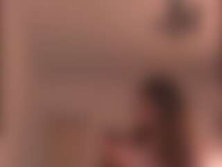 Julia's Live Sex Cam Show