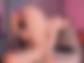 Live cam show with Lovely-Poppy - Smoking on Lustler