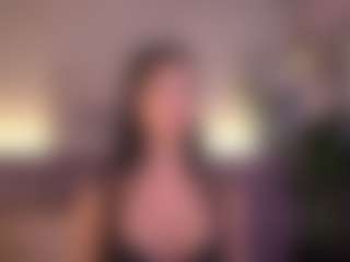 Live cam show with Elle Diane 👑 - Student on Camsoda