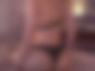 Live cam show with Elle Diane 👑 - Student on Dolls Live
