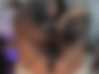 Live cam show with AlanisMorgan - Latex on AdultVida.com