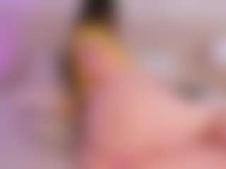 Live cam show with MadelynnGray - Shaved on StripNow