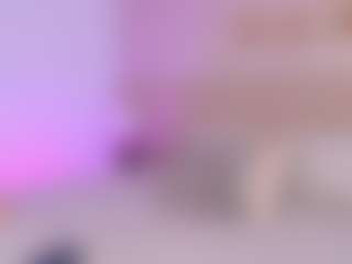 Live cam show with MadelynnGray - Shaved on StripNow