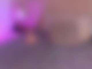 Live cam show with MadelynnGray - Shaved on Camsoda