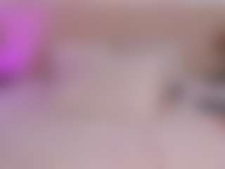 Live cam show with MadelynnGray - Interactivetoy on Camsoda