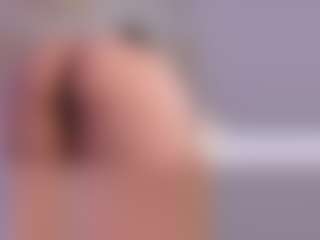 Live cam show with MadelynnGray - Body Massage on Camsoda