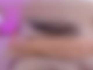 Live cam show with MadelynnGray - Shaved on Camsoda