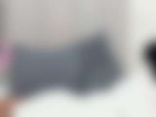 Live cam show with SophyParker - Swallow on crypto-cams