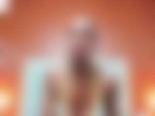 Live cam show with SophyParker - Public Ebony on CamClone