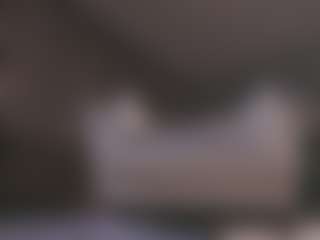 Live cam show with Amy Armstrong - Living Room on livesuperchat.net