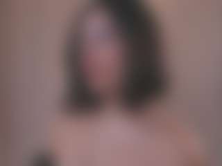 Live cam show with Amy Armstrong - Bikini on UwU Esports