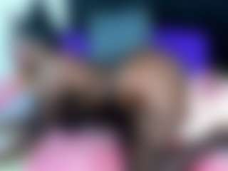 Yhendelyn Stone's Live Sex Cam Show