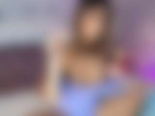 Live cam show with Emylie sexy body - Nipple Play on sexylive.show