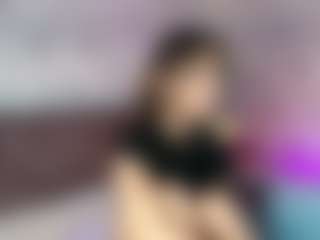 Live cam show with Emylie sexy body - Double Penetration on fapnchat