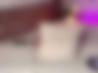 Emylie sexy body's Live Sex Cam Show