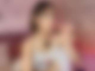 Live cam show with Emylie sexy body - Nipple Play on makecum.org
