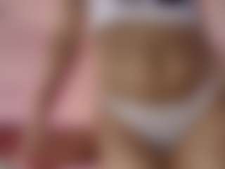 Emylie sexy body's Live Sex Cam Show