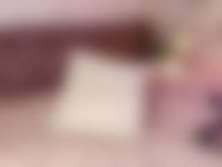 Emylie sexy body's Live Sex Cam Show