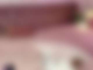 Live cam show with Emylie sexy body - Nipple Play on Uber Horny
