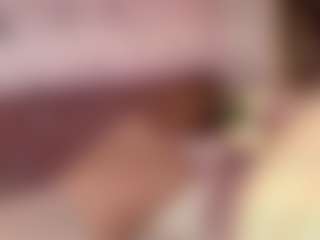 Live cam show with Emylie sexy body - Squirt Blonde Hair on camtv