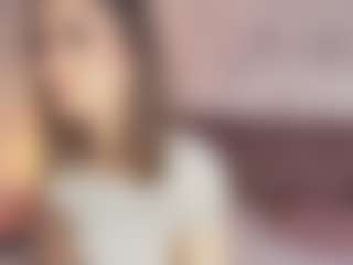 Live cam show with Emylie sexy body - Nipple Play on xxxlivecams.org
